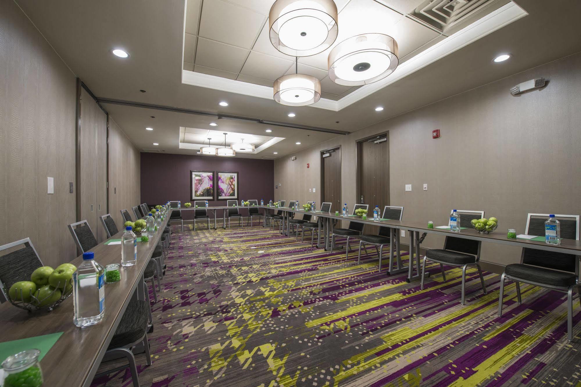 Doubletree By Hilton Winston Salem - University, Nc Exterior photo